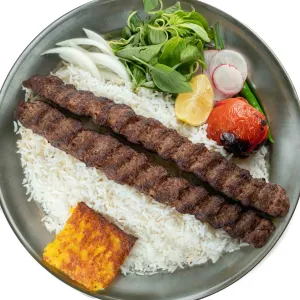 چلو کباب کوبیده